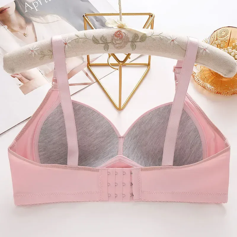 soft knit lining inside the wireless comfort bra cups
