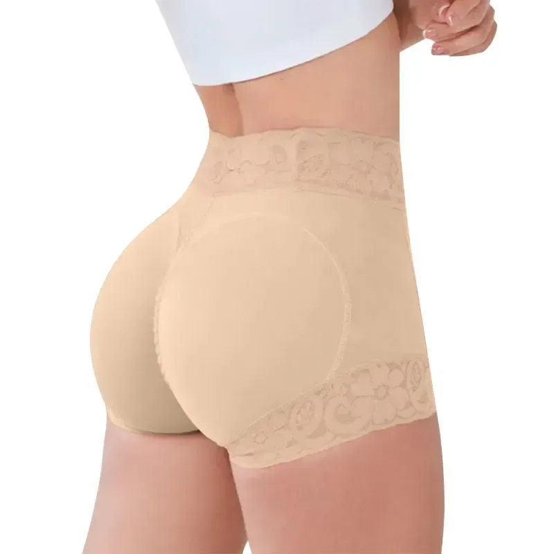 Shaped rear panels of the lace trim shaper shorts