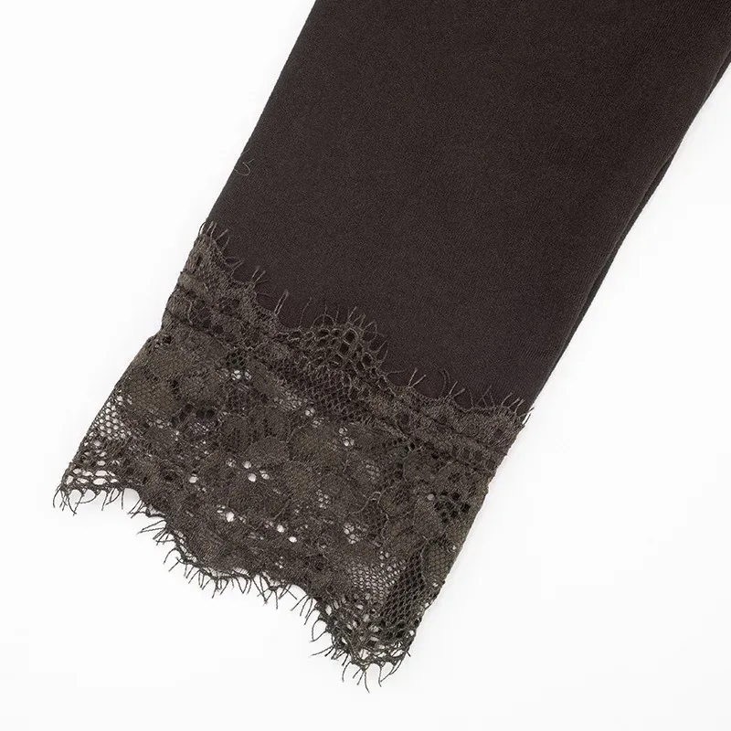 lace cuff on the long sleeve