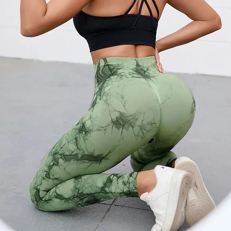seamless knit of the sage green tie dye leggings
